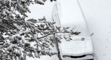 Ağrı’da karayolları ekiplerinin zorlu mücadelesi: 2 bin rakımda görev