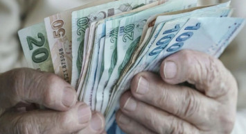 Aile ve Sosyal Hizmetler Bakanlığı duyurdu: Yaşlı ve engelli aylıkları hesaplara yatırıldı