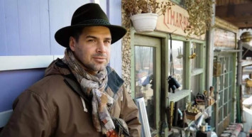 Ailenin yeni üyesi Reşat kimdir? Ailenin Yeni Üyesi programının sunucusu Reshad Strik nereli?