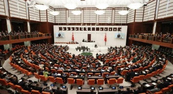 AK Parti MKYK Toplantısı'nda son dakika: Ömer Çelik'ten Seferberlik hali ve köpek düzenlemesi açıklamaları