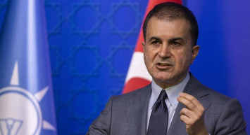 AK Parti Sözcüsü Ömer Çelik, MKYK Toplantısı'nın ardından açıklamalarda bulundu: 'Türkiye ile dayanışma değil bilek güreşi yapmak istiyorlar!'