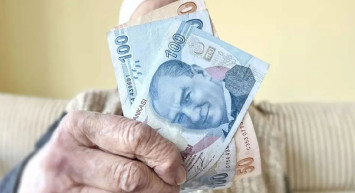 AK Parti’den açıklama geldi: Emekli maaşı için yeni sistem mi geliyor?