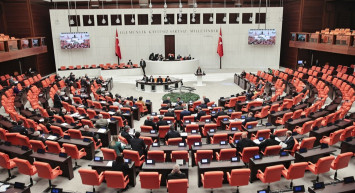AK Parti'den muhalefetin öne sürdüğü ek bütçe iddialarına yanıt gecikmedi! 'Kirli bir algı oluşturuyorlar'