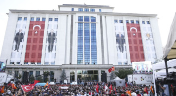 AK Parti’den yerel seçim analizi: Oy kaybı en yüksek olan şehirler incelenecek