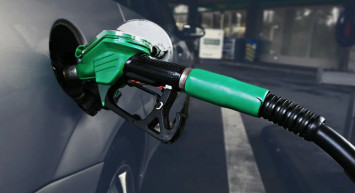 Akaryakıt fiyatları 21 Nisan 2024: Benzin ve motorin fiyatları ne kadar oldu, indirim veya zam var mı?