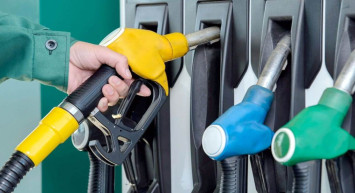 Akaryakıt fiyatları üzmeye devam ediyor: Motorine şok bir zam daha! 87 kuruşluk zam yarından itibaren geçerli olacak