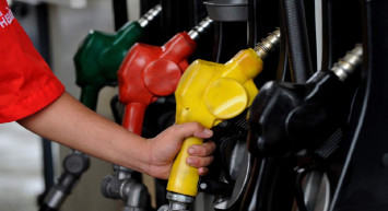 Akaryakıt fiyatları zam var mı, düşecek mi? Benzin ve motorin fiyatı ne kadar? 23 Ocak Pazartesi güncel akaryakıt fiyatları