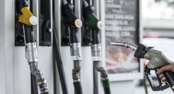 Akaryakıt fiyatlarında buruk sevinç: 30 TL’ye yaklaşan motorinde indirim yapıldı! 13 Ekim 2022 güncel benzin motorin fiyatları