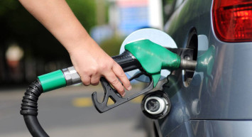 Akaryakıt fiyatlarında değişiklik gerçekleşti: ÖTV zammı benzin ve motorine yansıtıldı