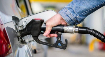 Akaryakıt fiyatlarında fırtına: Benzine zamdan sonra yine indirim geliyor! 24 Kasım Perşembe güncel akaryakıt fiyatları