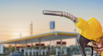 Akaryakıt fiyatlarında son gelişmeler: Brent petrol 110 dolar seviyelerinde, motorine zam beklentisi!