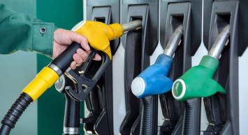 Akaryakıt fiyatlarında tabela değişiyor: 2 hafta 3’üncü zam yolda