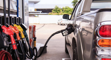 Akaryakıta dev zam: Fiyatlar yarından itibaren değişecek