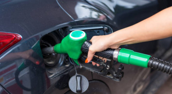 Akaryakıta yılın son zammı geldi: Fiyatlar yeniden değişti