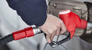 Akaryakıtta büyük indirim! Petroldeki düşüş sonrası motorin fiyatı açıklandı: İşte Güncel motorin ve benzin fiyatları