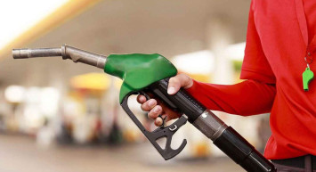 Akaryakıtta ertelenen zamlar pompaya yansıdı: Fiyatlar bugün değişti