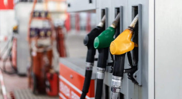 Akaryakıtta pompaya zam geliyor: Bu gece yarısından itibaren geçerli olacak