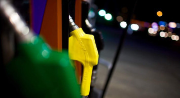 Akaryakıtta tabela değişti: Yılbaşından bu yana ilk kez yaşandı