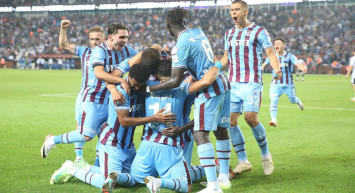 Akyazı’da tek kale maç: Trabzonspor Beşiktaş’ı 3-0 mağlup etti
