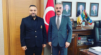 Alaattin Çakıcı’nın danışmanı Ferhat Aydoğan MHP’de bir takım ziyaretlerde bulundu