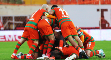 Alanyaspor son dakikada güldü: Rizespor'u mağlup etti