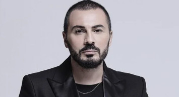 Aldığı kara haberle yasa boğulan ünlü şarkıcı Rober Hatemo yaşadığı acıyı sosyal medyadan paylaştı