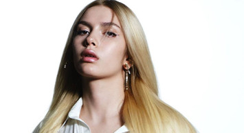 Aleyna Tilki kalçası yırtık kotuyla sosyal medyayı salladı! Aleyna Tilki cesur paylaşımına yorum ve beğeni yağmuru