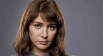 Algı Eke su altı pozlarıyla kendisine hayran bıraktı! Güzel oyuncunun cesur pozları sosyal medyayı salladı