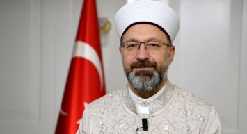 Ali Erbaş: Aşı Olmakta Bir Sakınca Yoktur ve Bu Durum Orucu Bozmaz