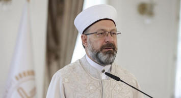 Ali Erbaş: Kudüs'ü Aklınızdan Çıkarmadan Geleceğe Taşıyınız