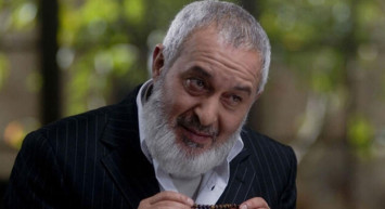 Ali Sürmeli'yi yıkan haber! Annesi kendini evinin bahçesine astı