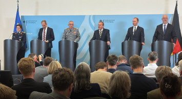 Almanya Avrupa'nın en güçlü ordusuna sahip olmayı hedefliyor