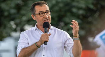 Almanya Gıda ve Tarım Bakanı Cem Özdemir kimdir, hangi görevlerde bulundu? Alman Bakan Cem Özdemir’in döner çıkış tepki topladı