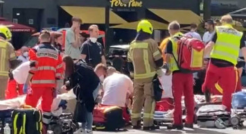 Almanya'da dehşet saçtı: Aracıyla kalabalığın arasına girdi!