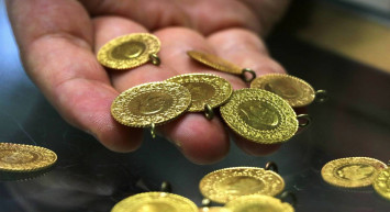 Altın fiyatları bugün ne kadar oldu, yükseldi mi? Gram, çeyrek, cumhuriyet altını kaç TL? 2 Aralık 2023 güncel altın fiyatları