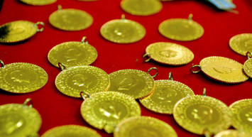 Altın fiyatları düşüşe geçti: Yılın son haftasında son durum nedir?