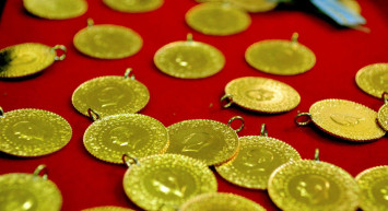 Altın fiyatları yatırımcıyı üzdü: Gram ve çeyrek altın haftaya düşüşle başladı