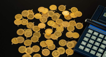 Altın fiyatlarındaki düşüşün nedeni belli oldu: Uzmanlar o kararı gerekçe gösterdi