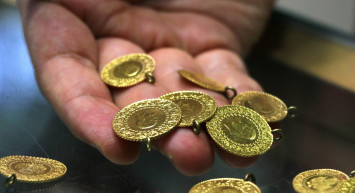 Altın rekora koşuyor: Uzmanlardan kritik uyarı geldi