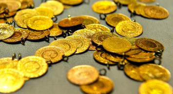 Altın yeniden yükselişe geçti: Gram atın fiyatı rekorla güne başladı