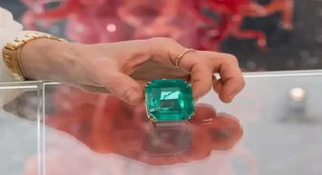 'Amazon Kraliçesi' Cenevre Mücevher Müzayedesi'nde parlıyor: Değeri 1,5 milyon dolar!