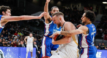 Anadolu Efes tarihi geceden üzgün ayrıldı: İspanya’daki maç 4 kez uzatmaya gitti