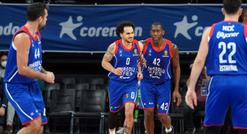 Anadolu Efes, Turkish Airlines Euroleague'de AX Armani Exchange Milan'ı mağlup ederek adını Final Four'a yazdırmak istiyor!