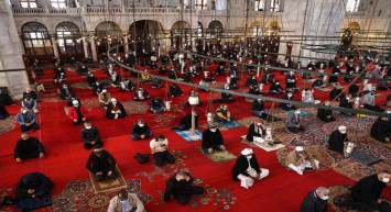 Ankara, İstanbul, İzmir bayram namazı saatleri! Bayram namazı nasıl kılınır? Bayram namazı detayları