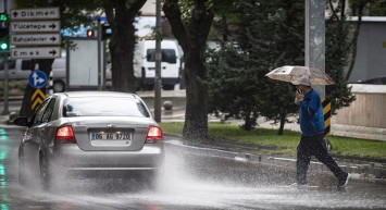 Ankara Valiliği’nden vatandaşlara uyarı: Gece saatlerinde sel, fırtına ve dolu bastıracak