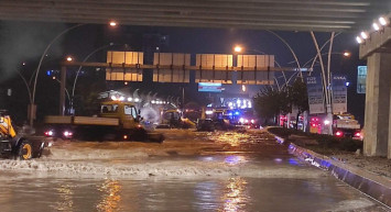 Ankara’yı sağanak yağış vurdu: Yollar göle döndü metroyu su bastı