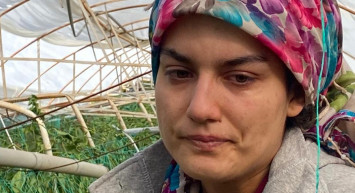 Antalya'da serasını hortum vuran çiftçinin gözyaşları: Savaşa üzülürken felaketi yaşadık!