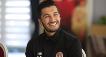 Antalyaspor Başkanı Aziz Çetin'den Futbol Sorumlusu Nuri Şahin'e Övgü!