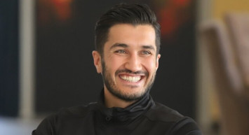 Antalyaspor'da Nuri Şahin görevinden gönderilmediği sürece takımda çalışmayı istediğini söyledi