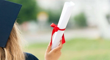 AÖL mezuniyet şartları nelerdir? AÖL kayıt ve kayıt yenileme tarihleri